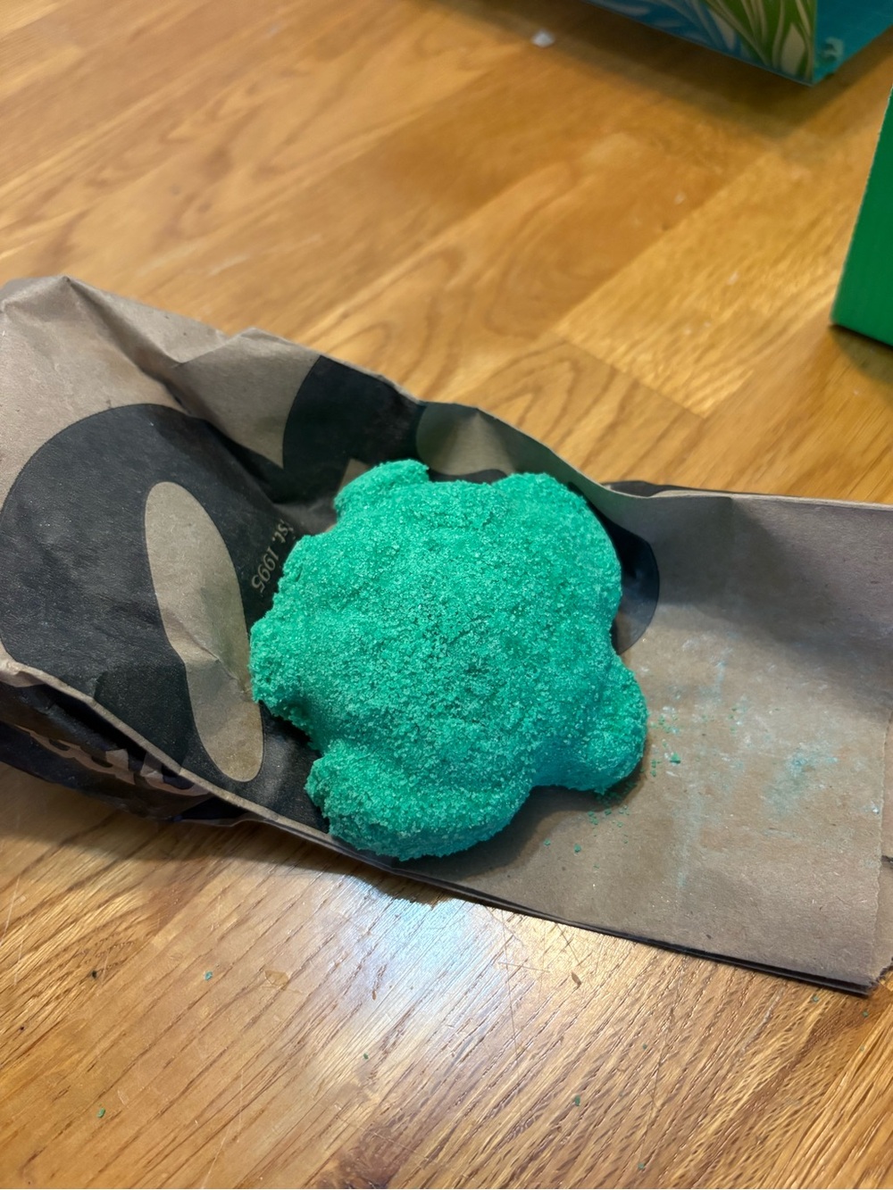 Lush kitchen Shell Yeah turtle naked body scrub exclusive sea salt seaweed